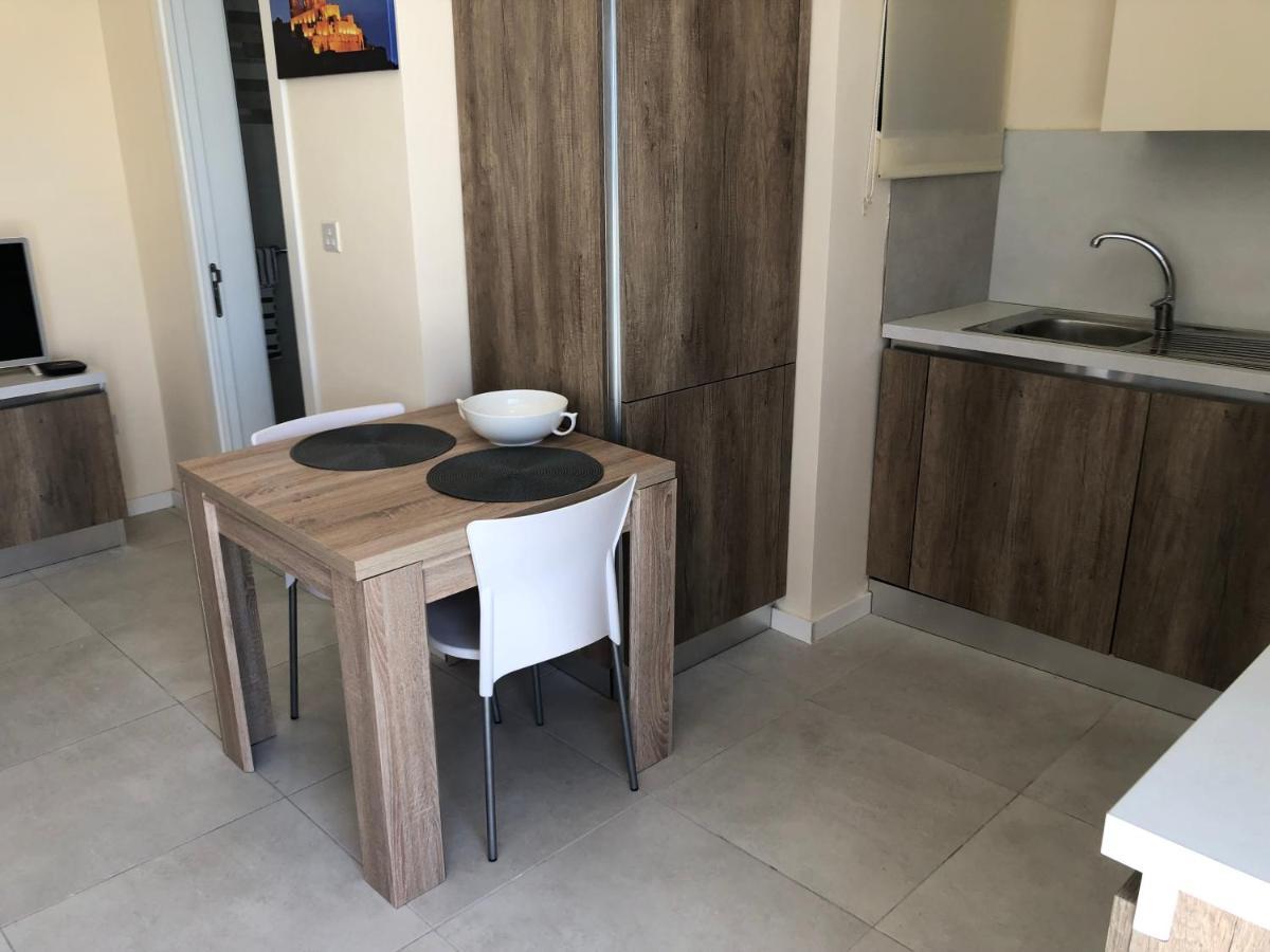 The Sea Across The Road Penthouse 5 Apartamento St. Paul's Bay Exterior foto